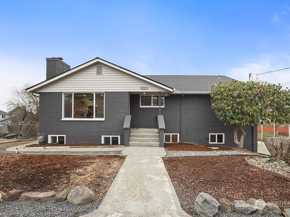 1st image of 6207 46th Street NE
