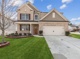 87 Round Pond Dr, Lilburn, GA 30047