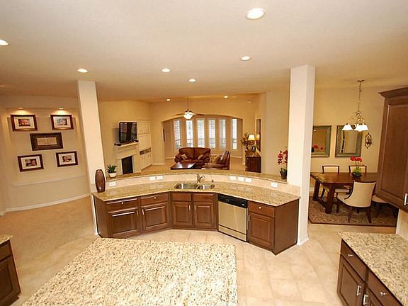 4th image of 2705 Bent Creek Dr