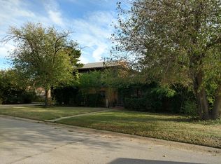 1040 E Walnut St, Altus, OK 73521