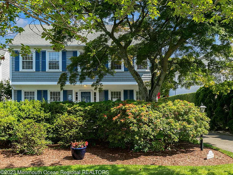 203 Washington Blvd — Photo 1