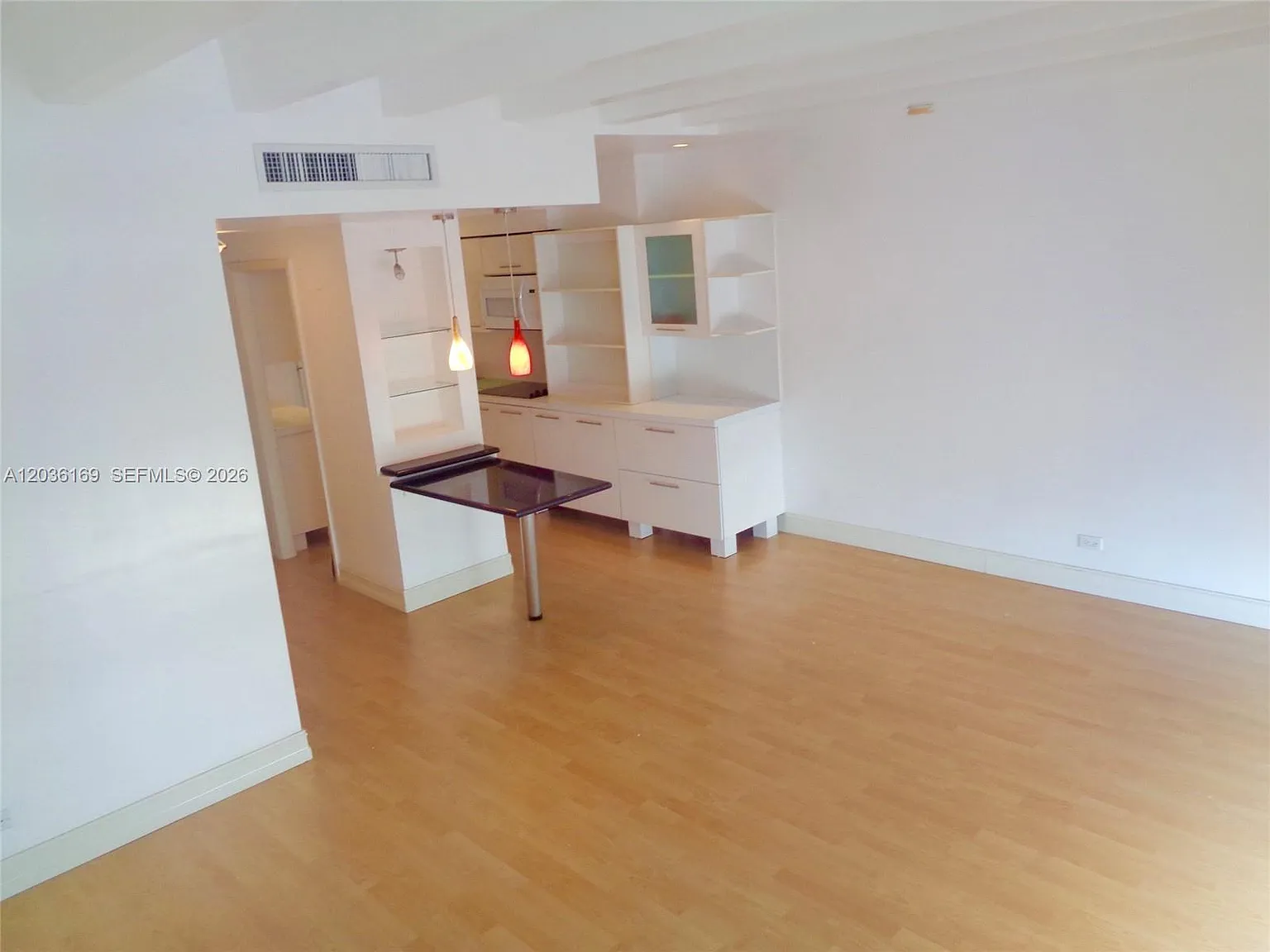 Brickell Bay Tower Condo — Photo 4