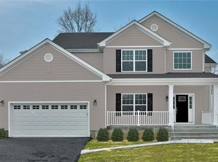 16 N Ridge Road, Mahopac, NY 10541