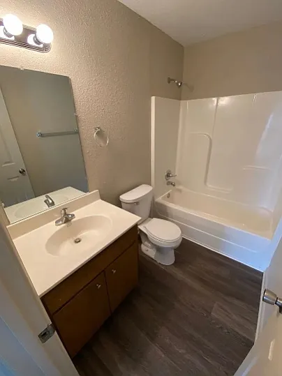 415 Grover St #3 — Photo 4