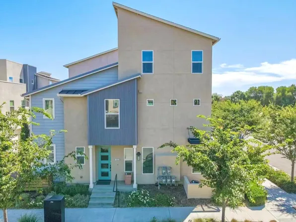 1652 Vine St, Davis, CA 95616