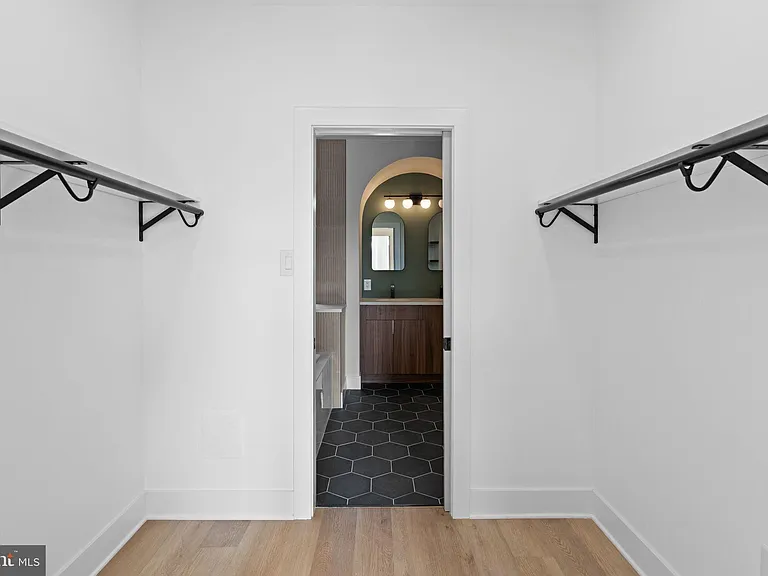 4503 N 19th St #2 — Photo 35