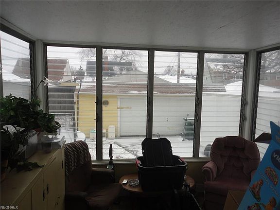 4th image of 7710 Wainstead Dr