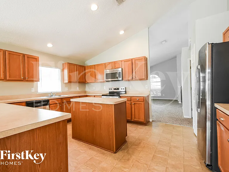 536 Haines Trl — Photo 6