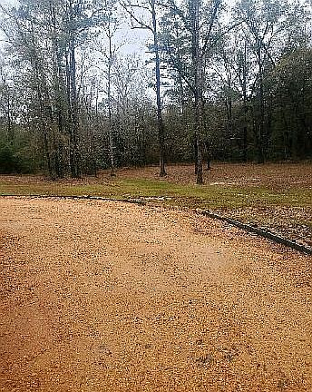 4th image of 1657 Highway 13 S