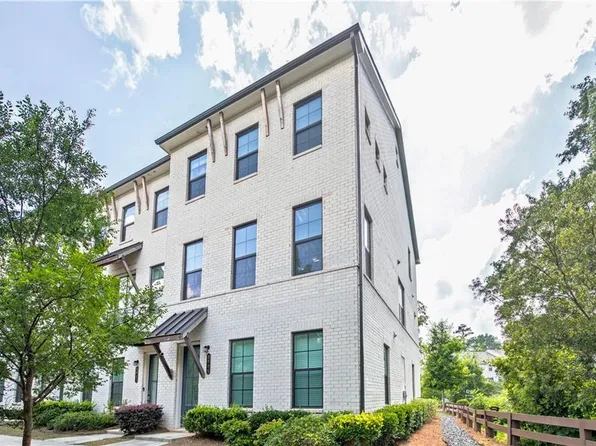3005 Poppy Ln, Roswell, GA 30076