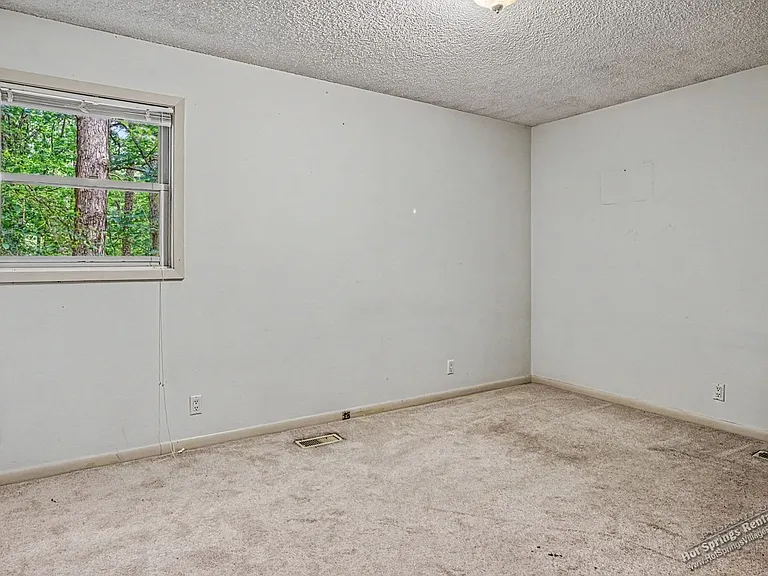 178 Mazarron Dr — Photo 16