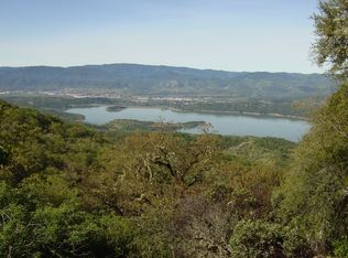 1880 Vista Del Lago Road, Ukiah, CA 95482