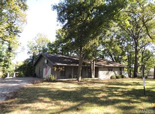 16 Denzel Dr, Greenville, IL 62246