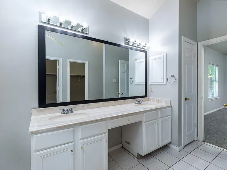 3103 Lauren Ln — Photo 20