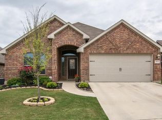 3953 Long Hollow Rd, Roanoke, TX 76262