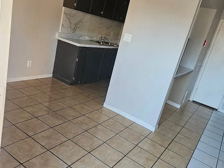 4705 E Pueblo Ave — Photo 20