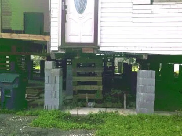 511 Robert St, Franklin, LA 70538