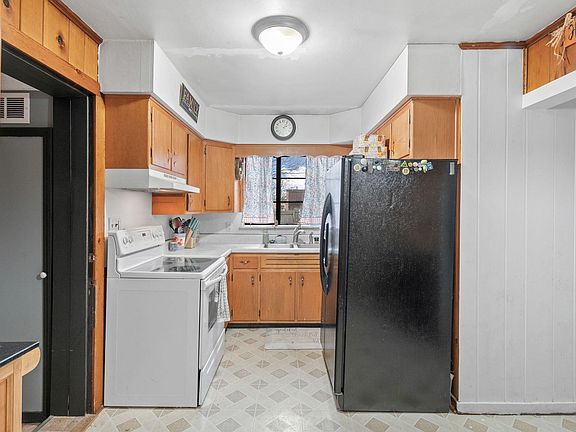 2nd image of 307 S Fosler Ave