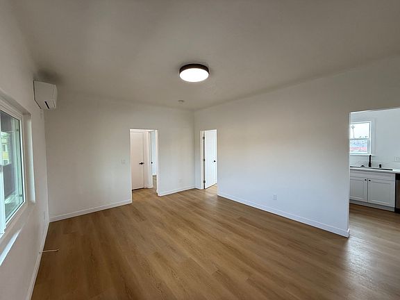 5th image of 3795 S Saint Andrews Pl APT 3