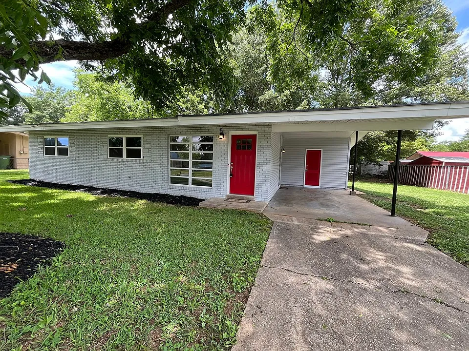 2503 Broadmoor Dr