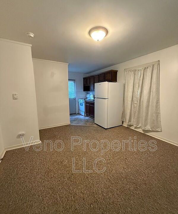 2nd image of 1324-1326 Route 9 Unit 19