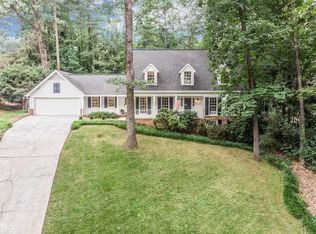 6840 Wright Rd, Sandy Springs, GA 30328