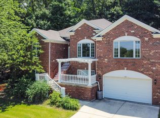 456 Delaware Cir, Bolingbrook, IL 60440