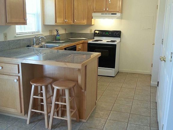 3rd image of 3788 Haverstraw Ct