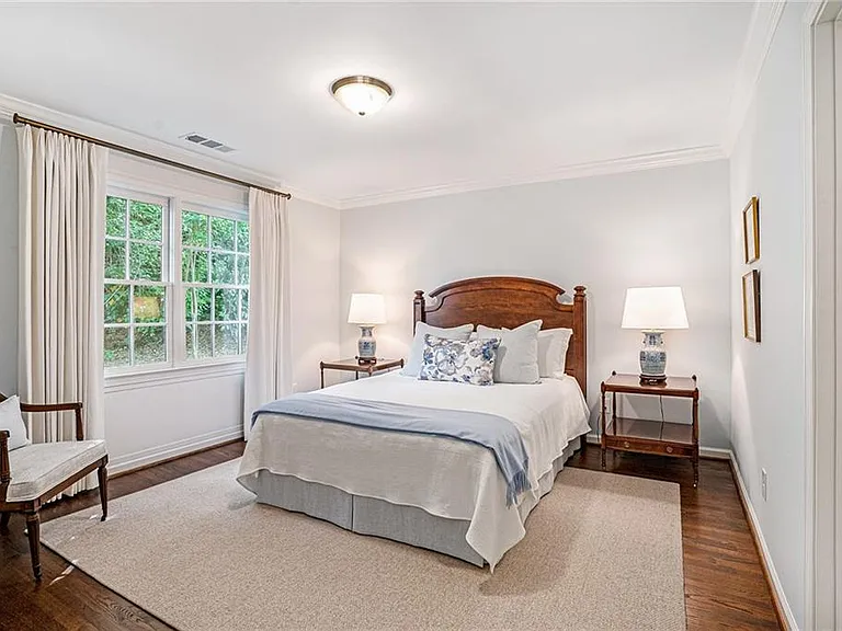 575 Peachtree Battle Ave NW — Photo 15