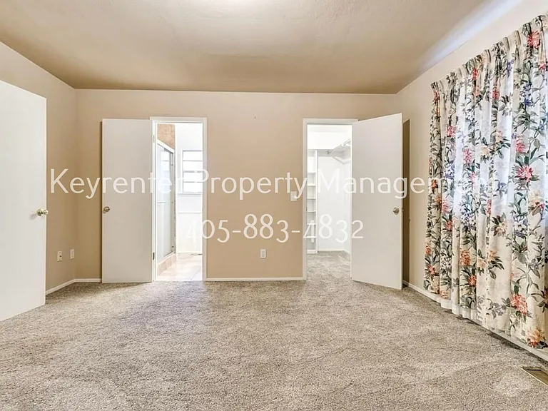 5804 NW 89th St — Photo 14