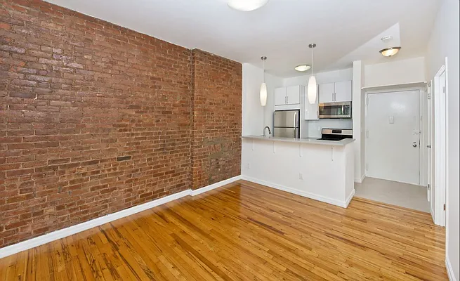 Rented by ER (DO NOT USE) | media 3