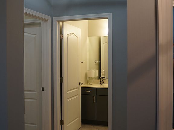 Guest Bed/Bath, Laundry