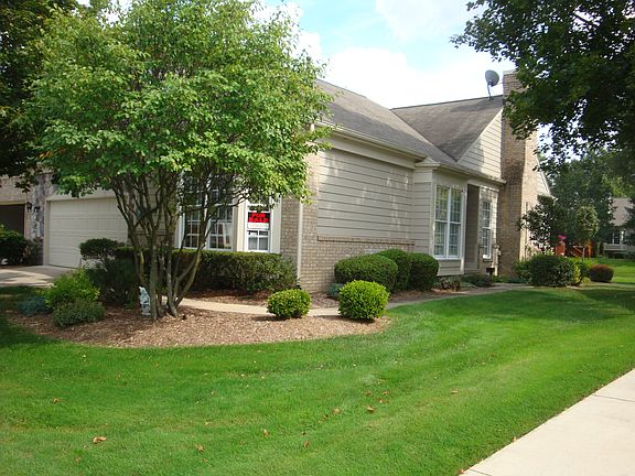 2nd image of 39677 Muirfield Ln #256