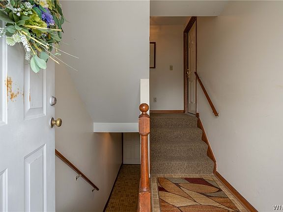 4th image of 270 Buffalo Rd APT 27