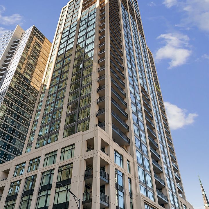 1st image of 9 W Walton St #1402