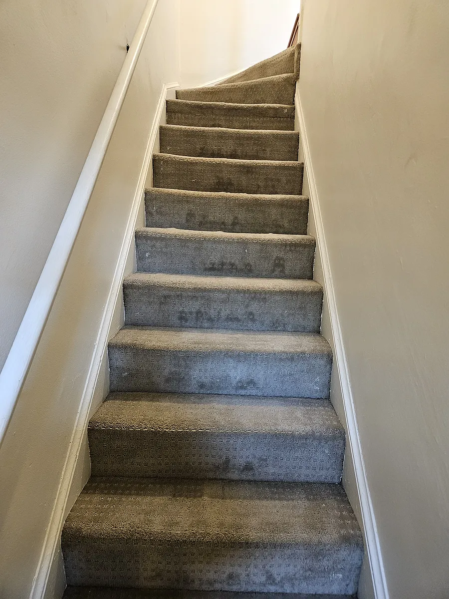 Building Photo - 1722 H St NE #B
