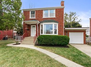 1127 Manchester Ave, Westchester, IL 60154