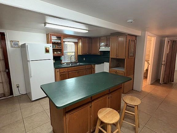 5th image of 3600 Charmaine Ln