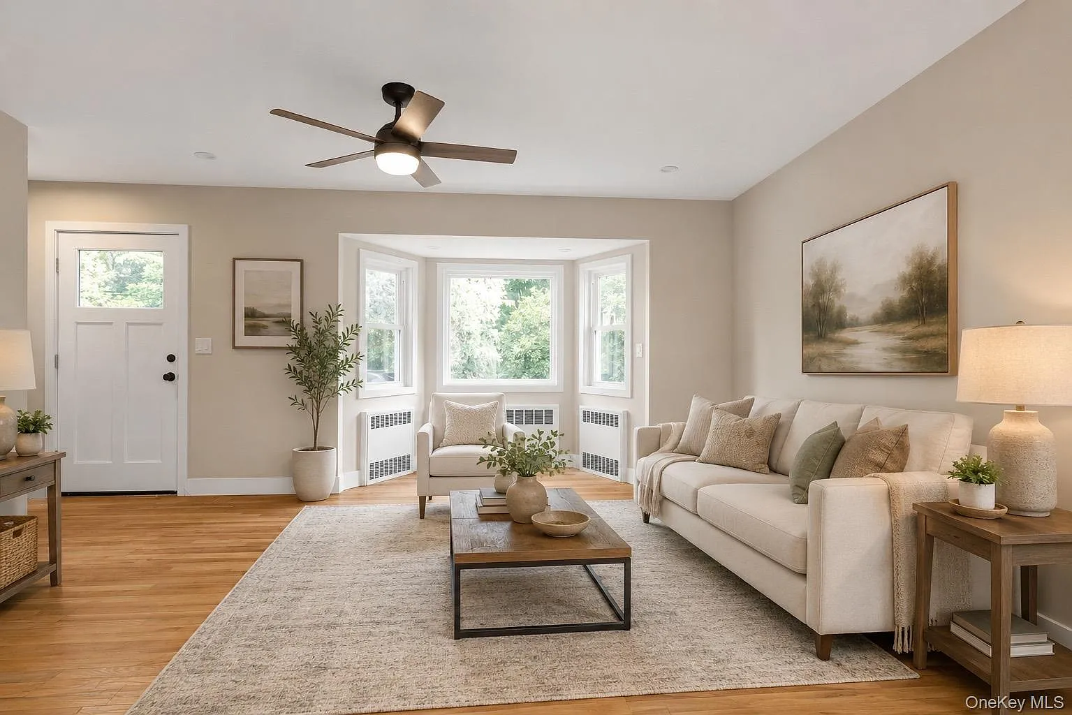 4 bed, 2.0 bath, 1363 sqft, $4,900 — Photo 4