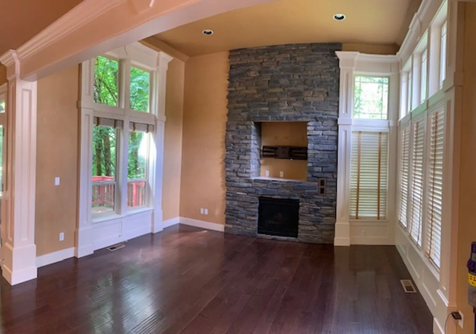 Starpointe Luxury Home with 6 Bedrooms, 4 Baths, & 3 Levels, Backs To 40 Acres Greenspace/Trails — Photo 4