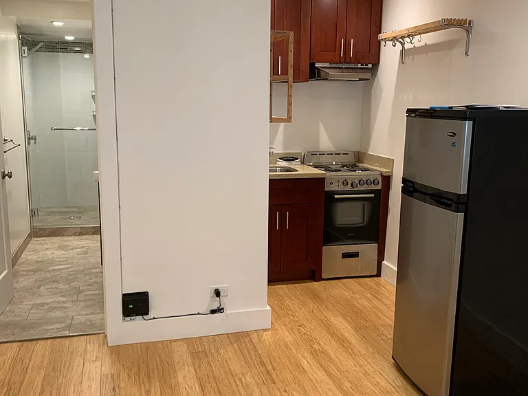 1670 Clay St #1 — Photo 17