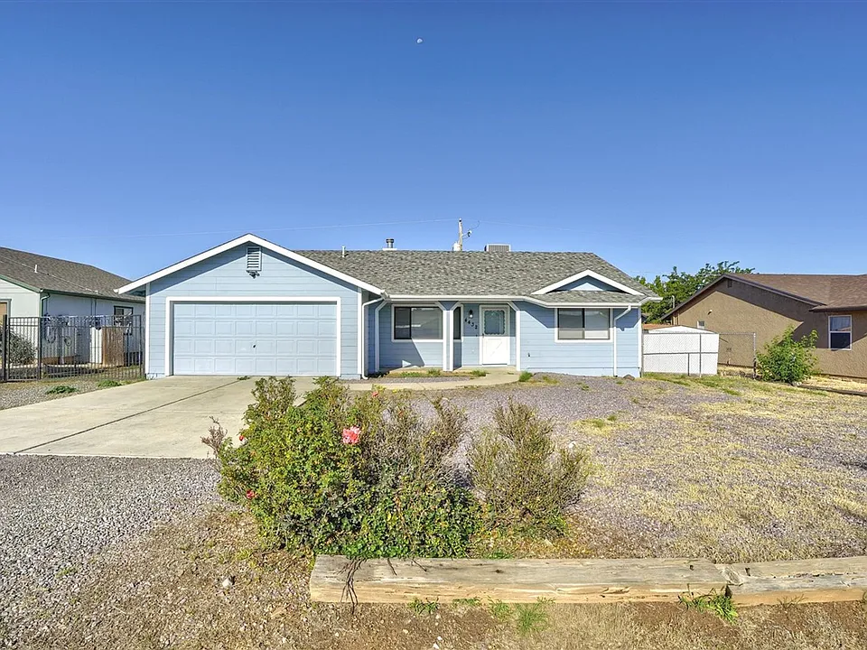 4432 N Preston Dr