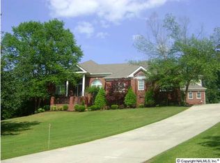 3402 Vestavia Cir SW, Decatur, AL 35603