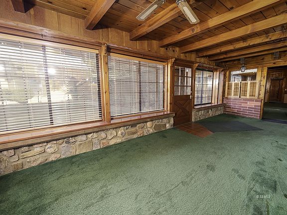 3rd image of 233 W Church Ave