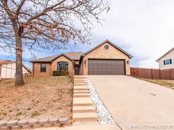 313 E 49th St, Sand Springs, OK 74063