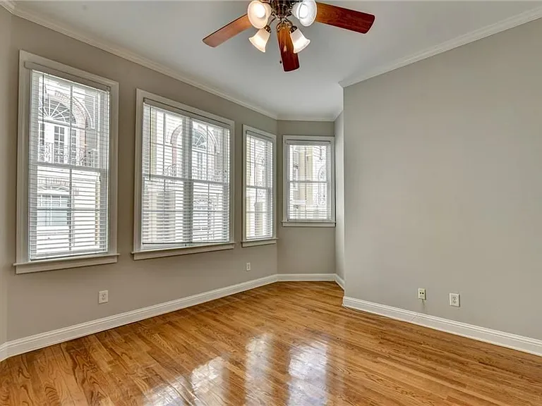 813 Clifton Heights Ln — Photo 24