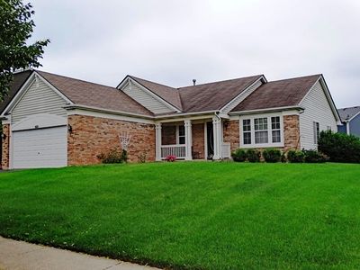 681 Waterford Ln, South Elgin, IL, 60177