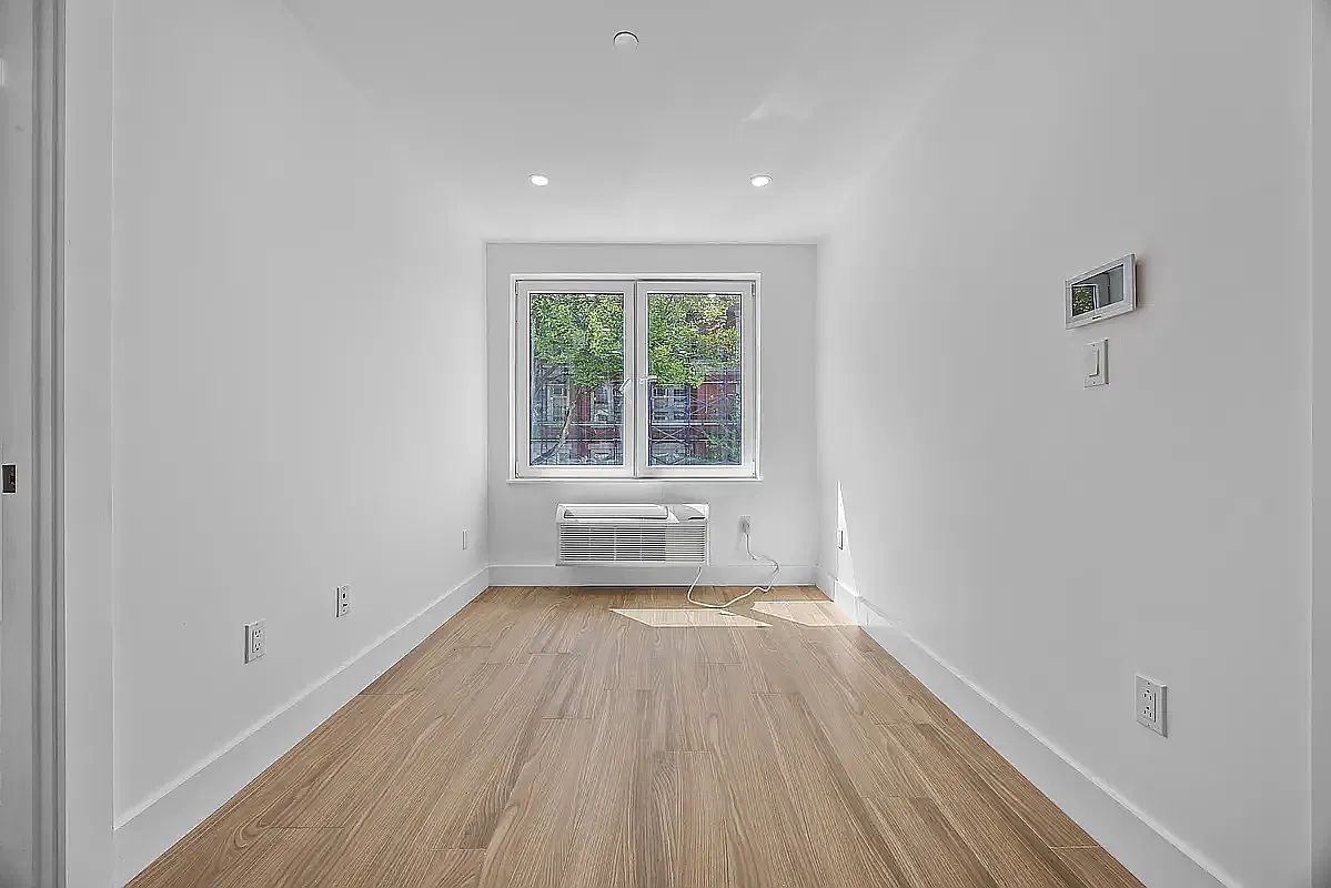177 Rochester Avenue — Photo 4