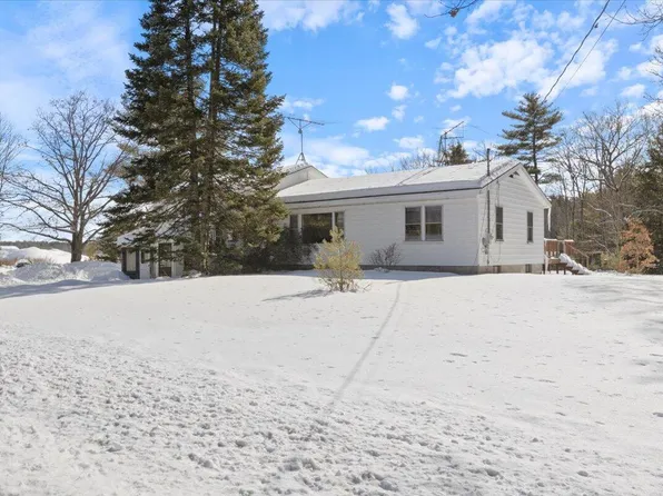 129 Central Avenue, Limerick, ME 04048