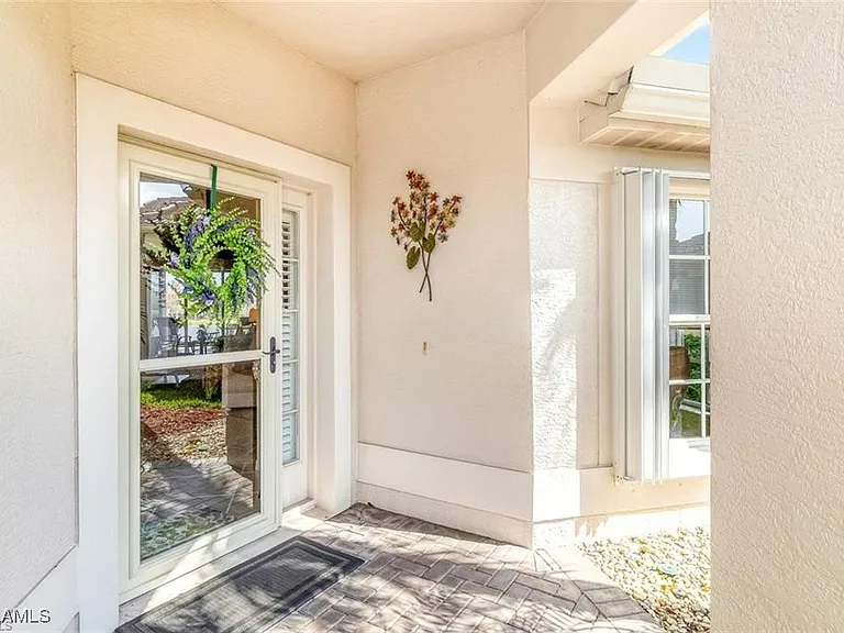 10025 Oakhurst Way — Photo 3
